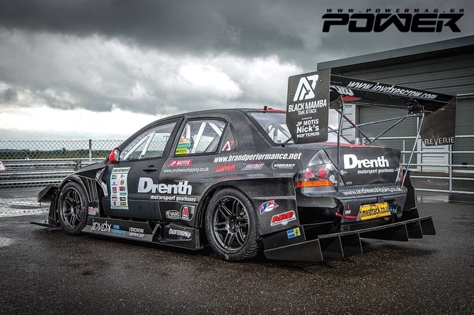 Time Attack Mitsubishi Lancer EVO Black Mamba 980Ps